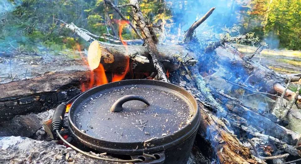 CAMP OVEN COOKING