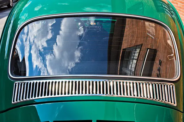 CAR REAR WINDOW