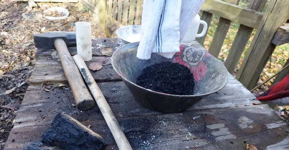 CHARCOAL IN BOWL