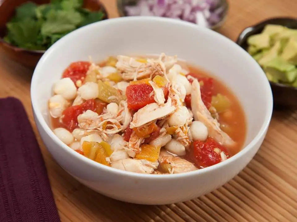 CHICKEN POZOLE