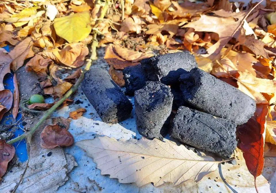 DIY CHARCOAL BRIQUETTES