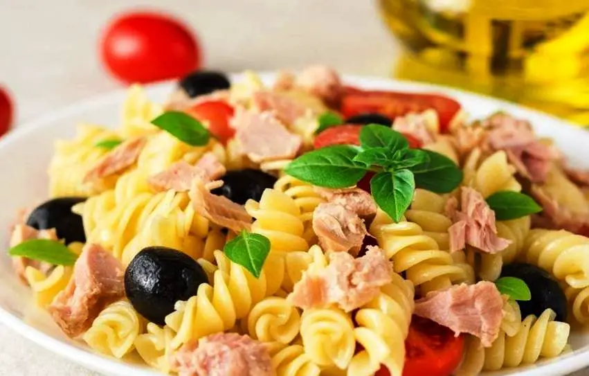 TUNA PASTA SALAD